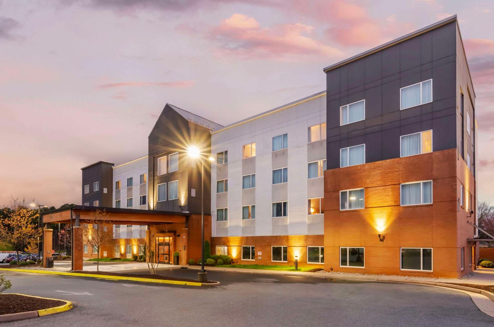 Country Inn & Suites By Radisson, Charlottesville-Uva, Va Εξωτερικό φωτογραφία